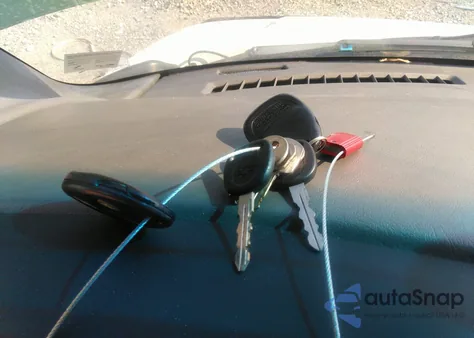 2004 Chevrolet Express z USA, uszkodzony, nr VIN 1GCHG39U541222720